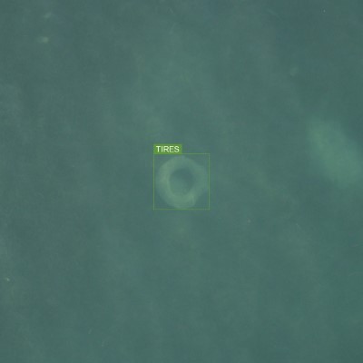 640x640 annotation patch of seafloor litter